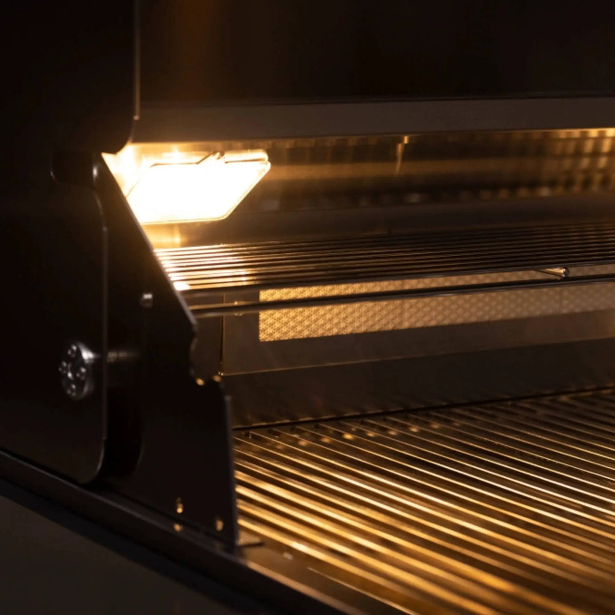 TrueFlame Luxury Built-In Gas Stainless Steel Grills [TF25/32/40] (SAK30587) by SAKSBY WHOLESALE