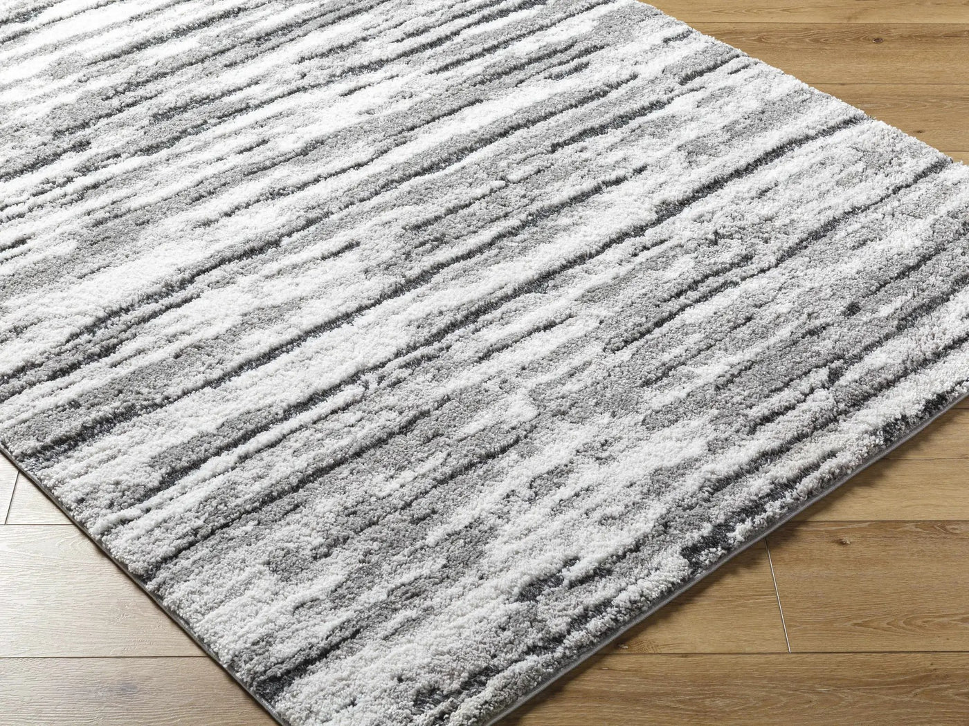 Vembo Area Rug - Clearance by Boutique Rugs