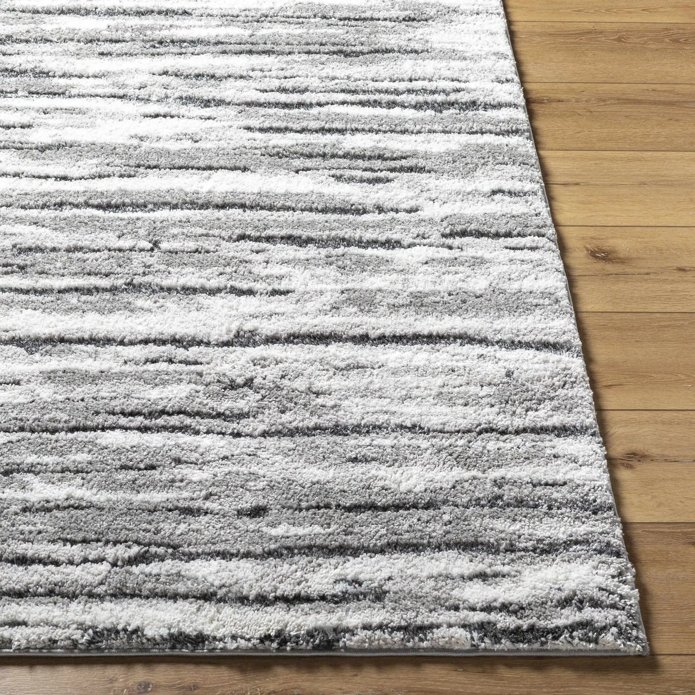Vembo Area Rug - Clearance by Boutique Rugs