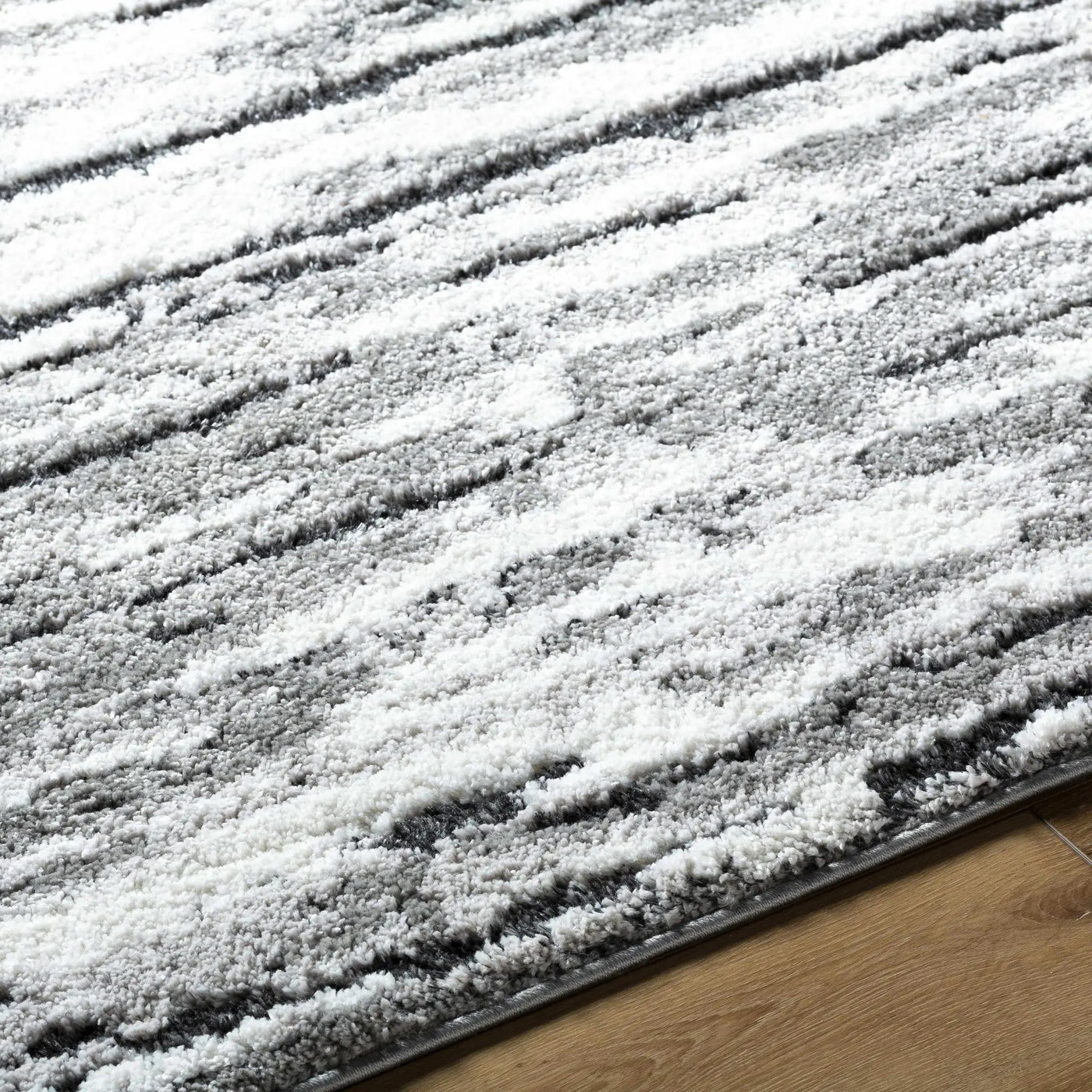 Vembo Area Rug - Clearance by Boutique Rugs