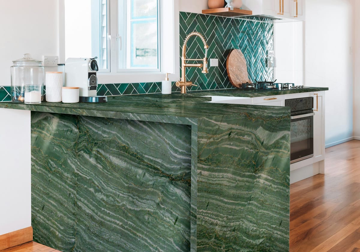 Vivid Green Polished Quartzite Slab Random room scene 2
