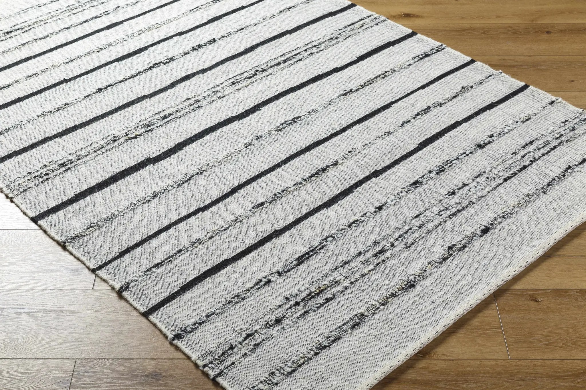 Vinny Area Rug - Clearance by Boutique Rugs