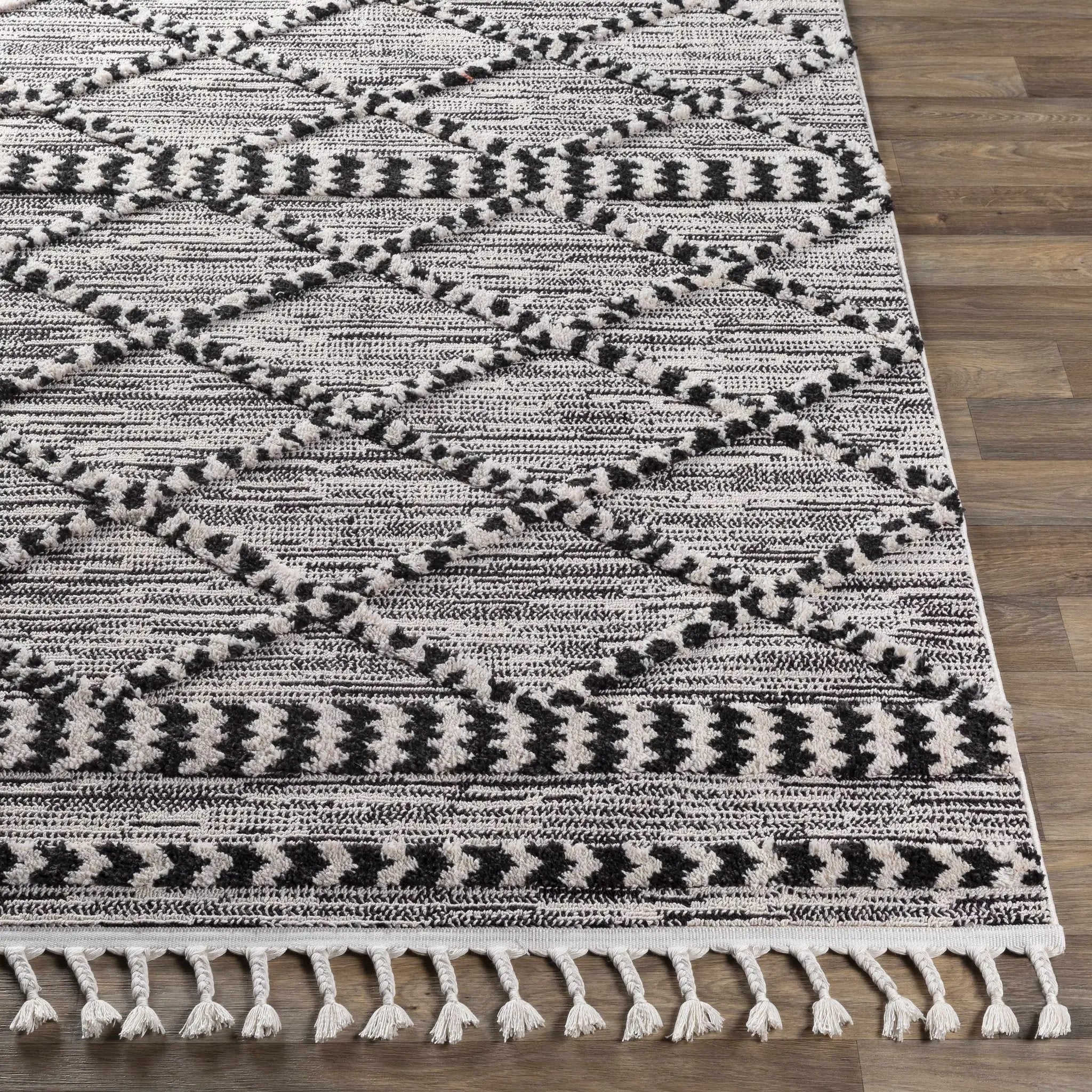 Warrandyte 5x7 Black&White High-Low Rug - Clearance by Boutique Rugs