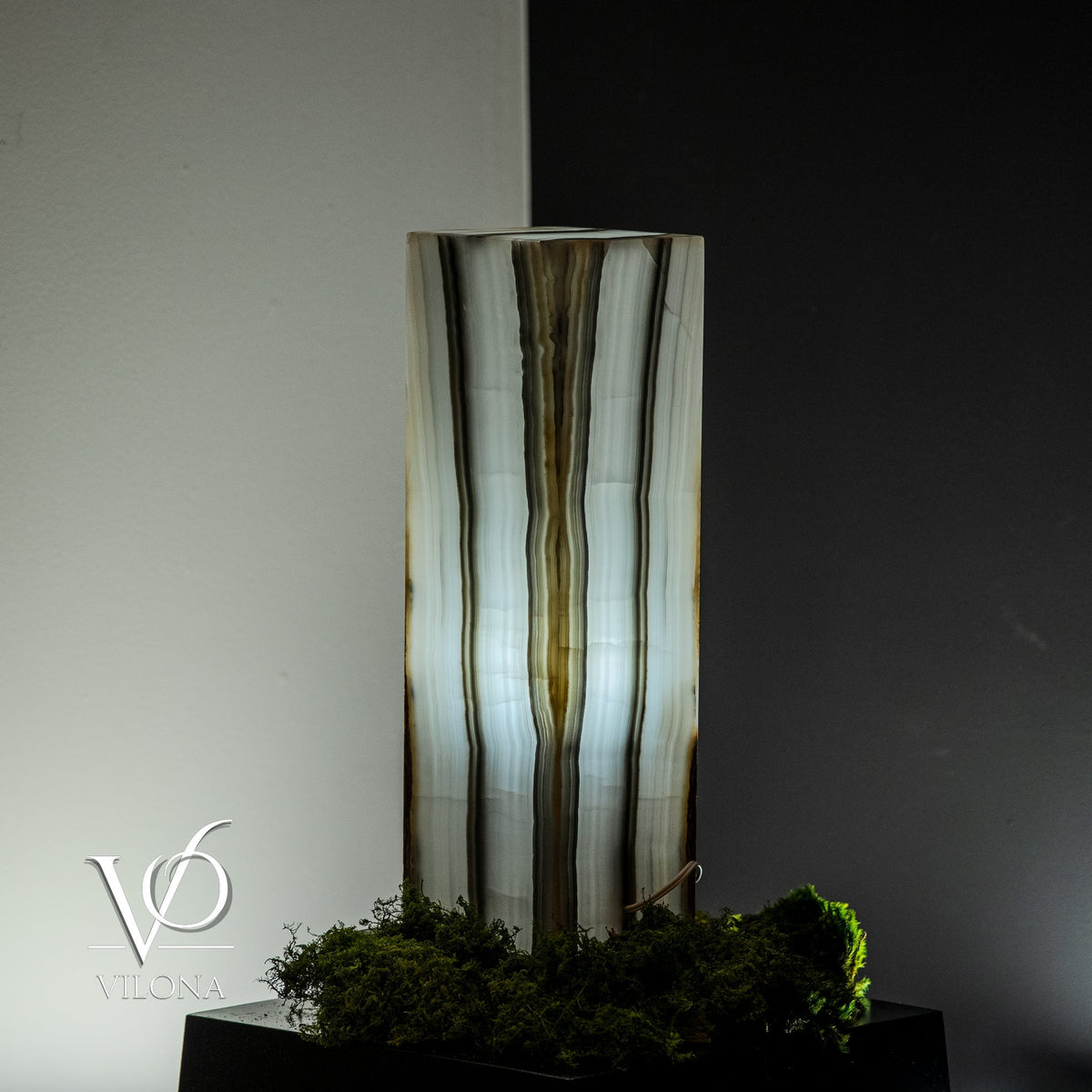 White Ice Onyx Lamp (Exotic Table Lamp #8), photo 4 of 5