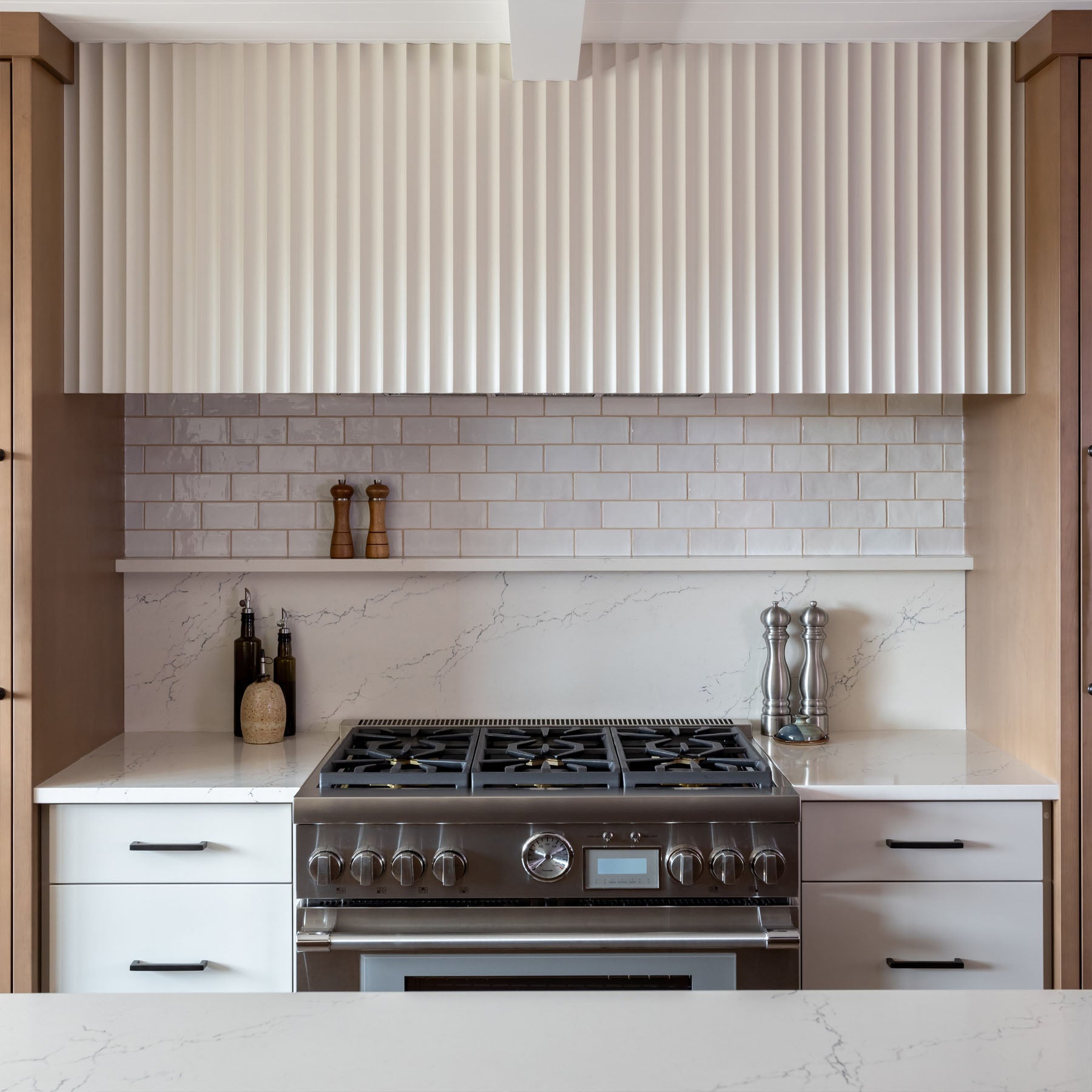 Paintable Wide Fluted Wall Panels by andor willow