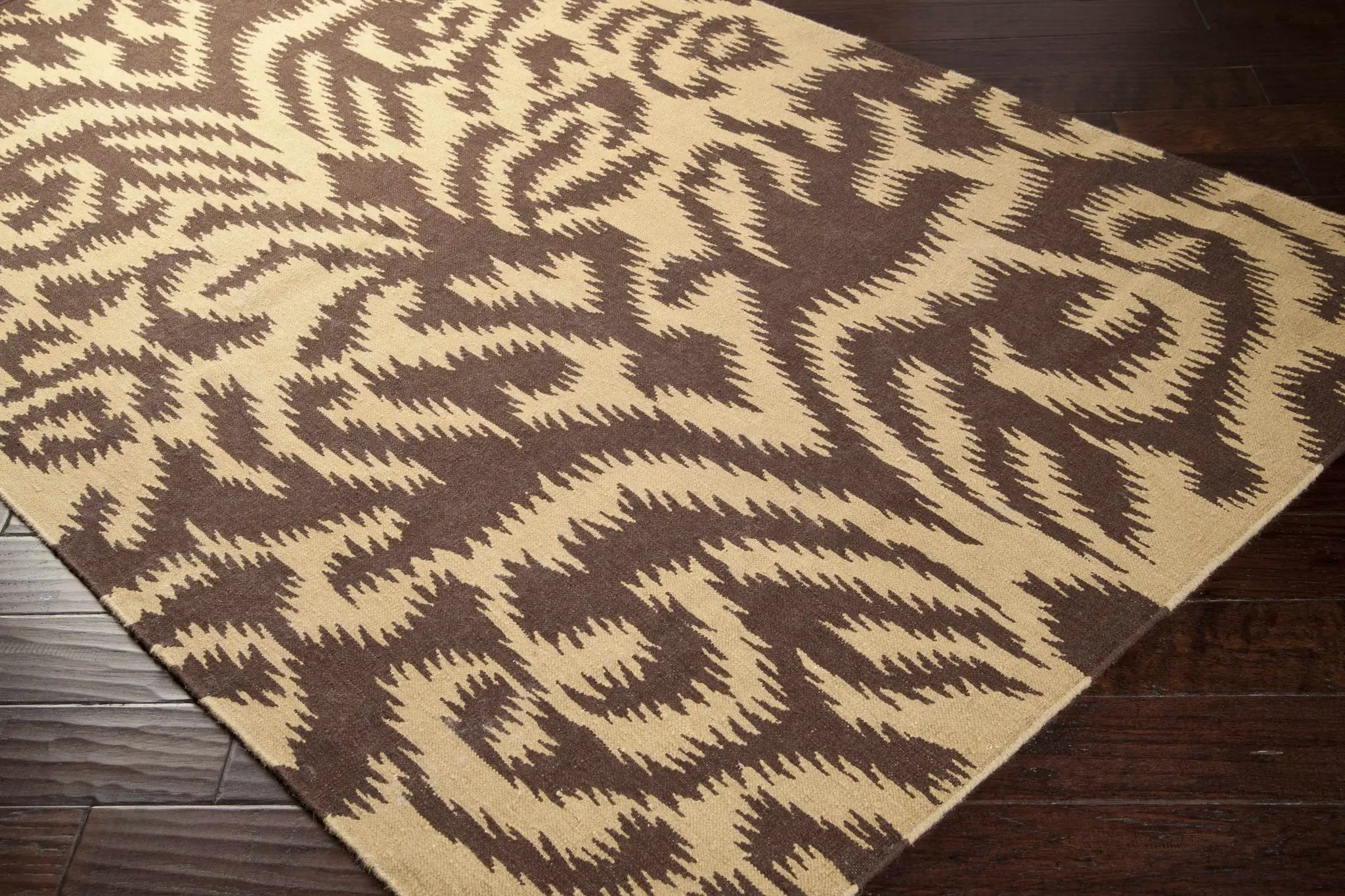 Waterlooville Area Carpet Area Rug - Clearance by Boutique Rugs