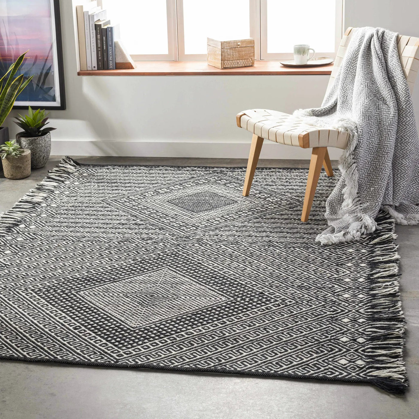 Wundowie Black&Ivory Diamond Wool Rug - Clearance by Boutique Rugs