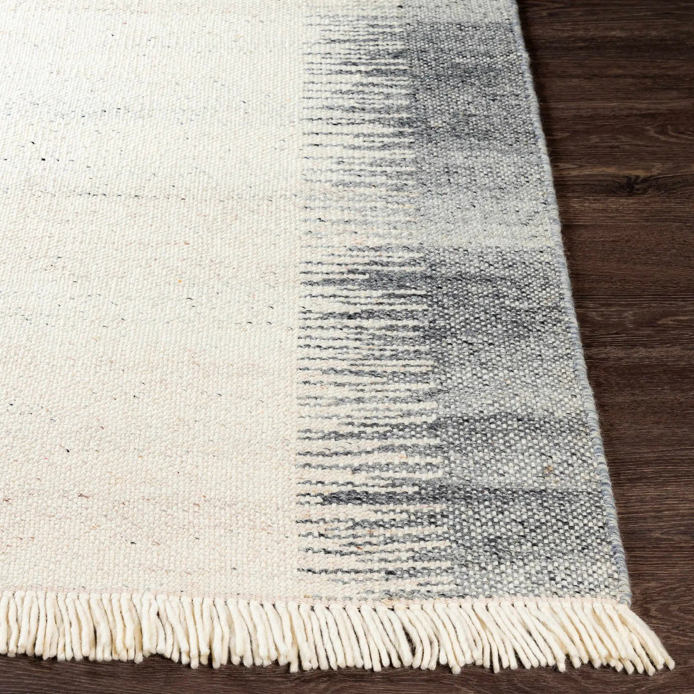 Yamachiche Area Rug - Clearance by Boutique Rugs