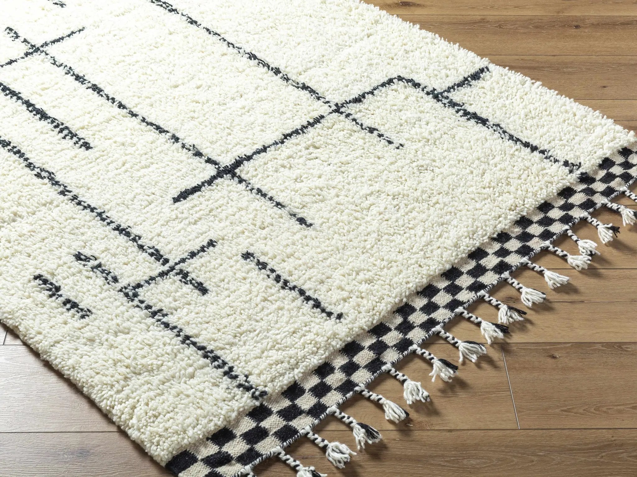 Yukia Area Rug - Clearance by Boutique Rugs