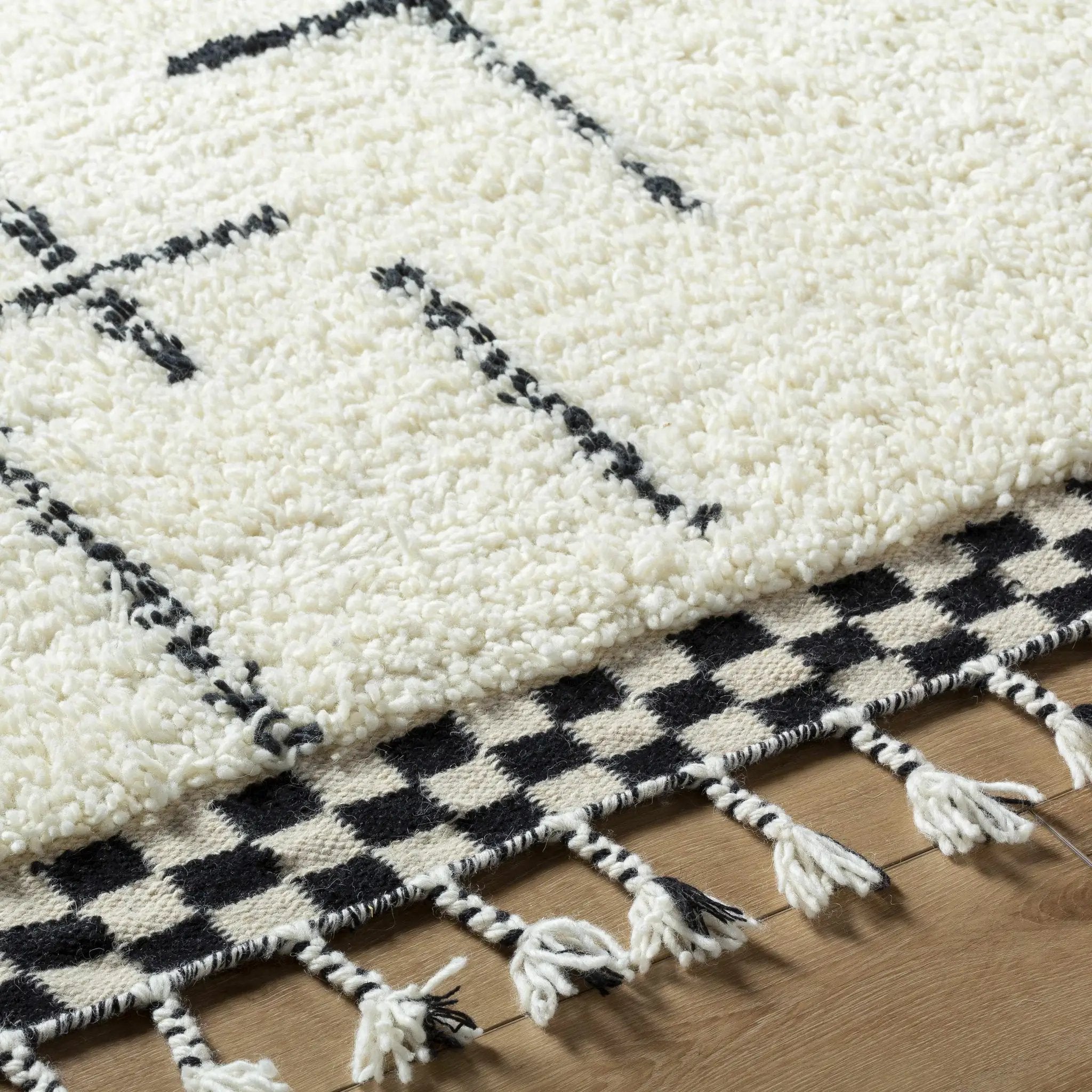 Yukia Area Rug - Clearance by Boutique Rugs