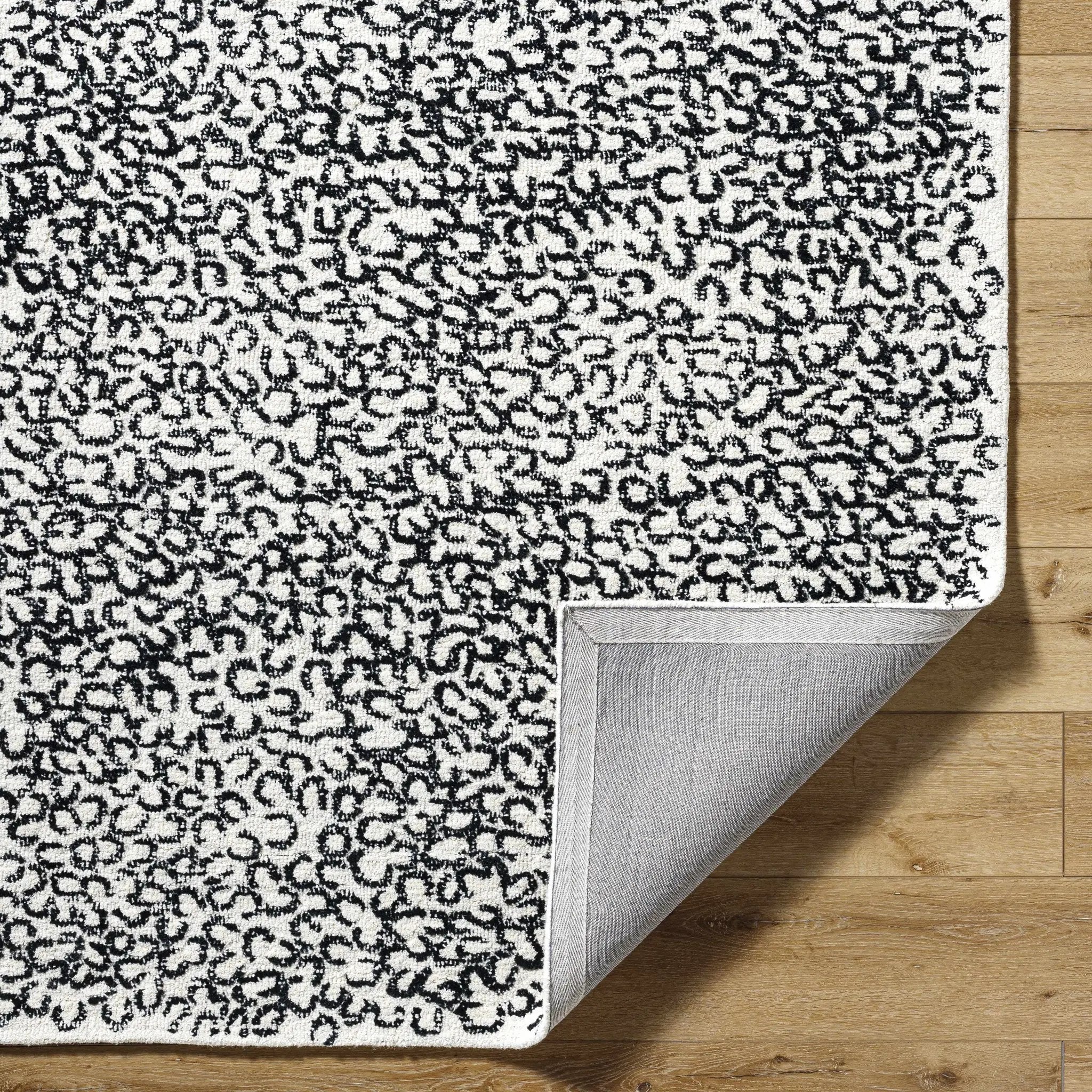 Yentl Area Rug - Clearance by Boutique Rugs