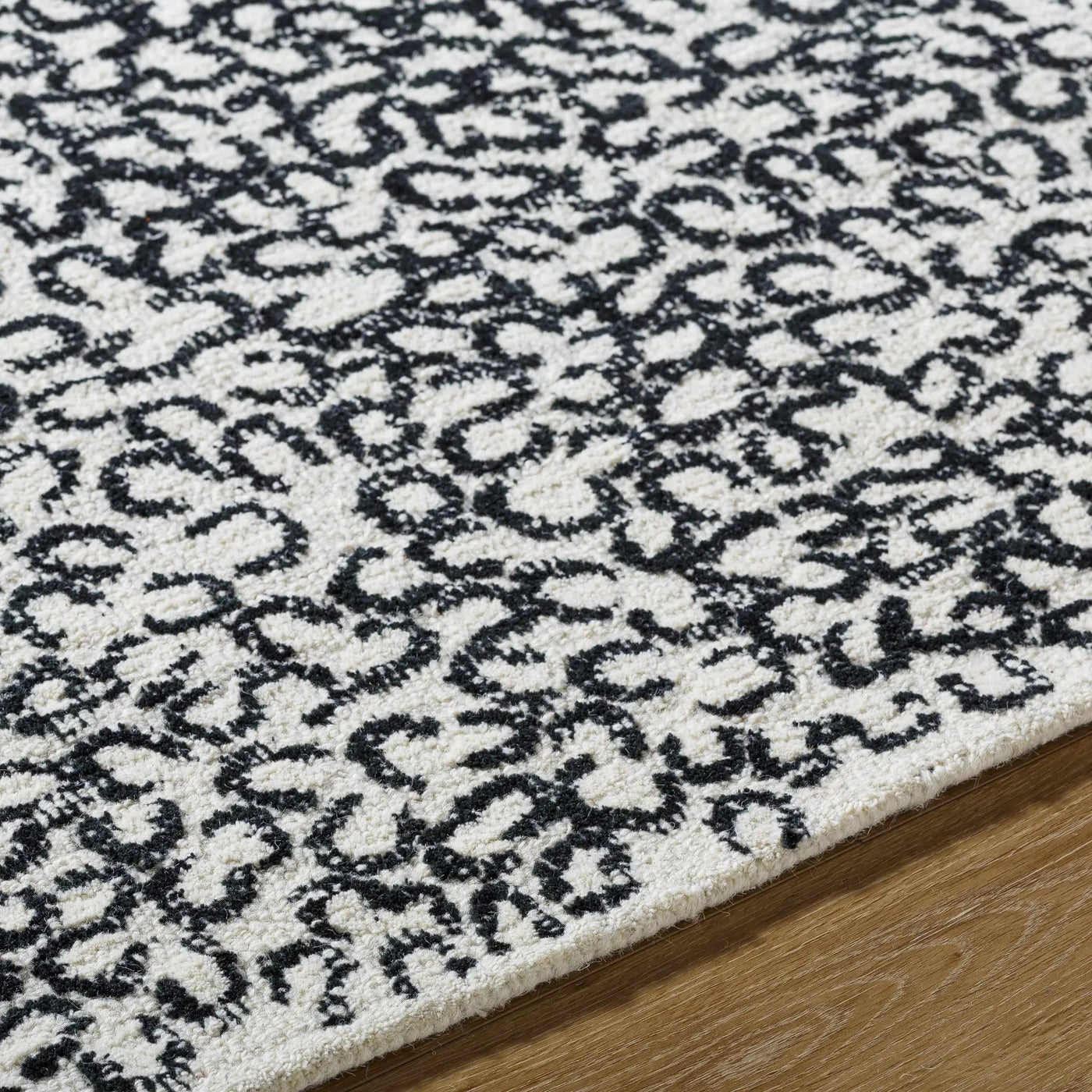 Yentl Area Rug - Clearance by Boutique Rugs