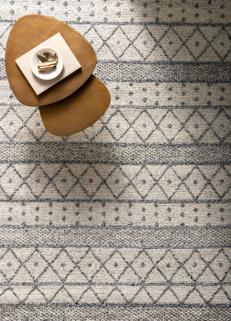 Yuko Area Rug - Clearance by Boutique Rugs