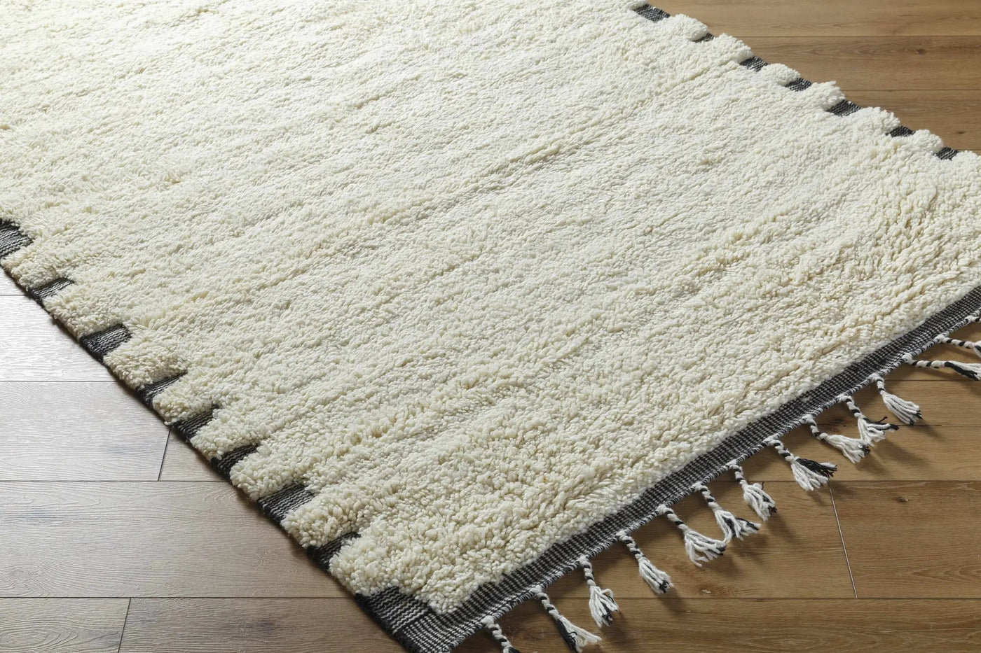 Yamin Area Rug - Clearance by Boutique Rugs