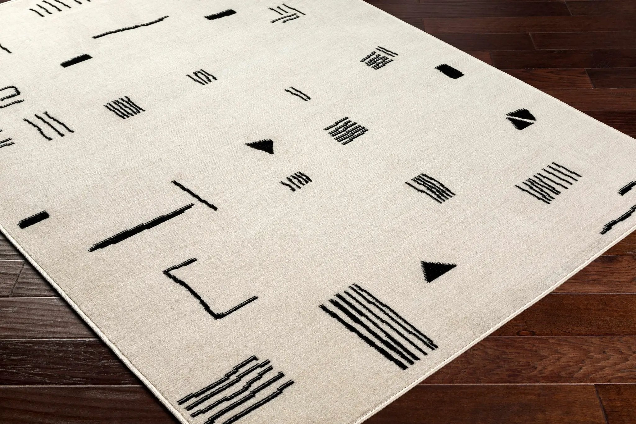 Zale Area Rug - Clearance by Boutique Rugs