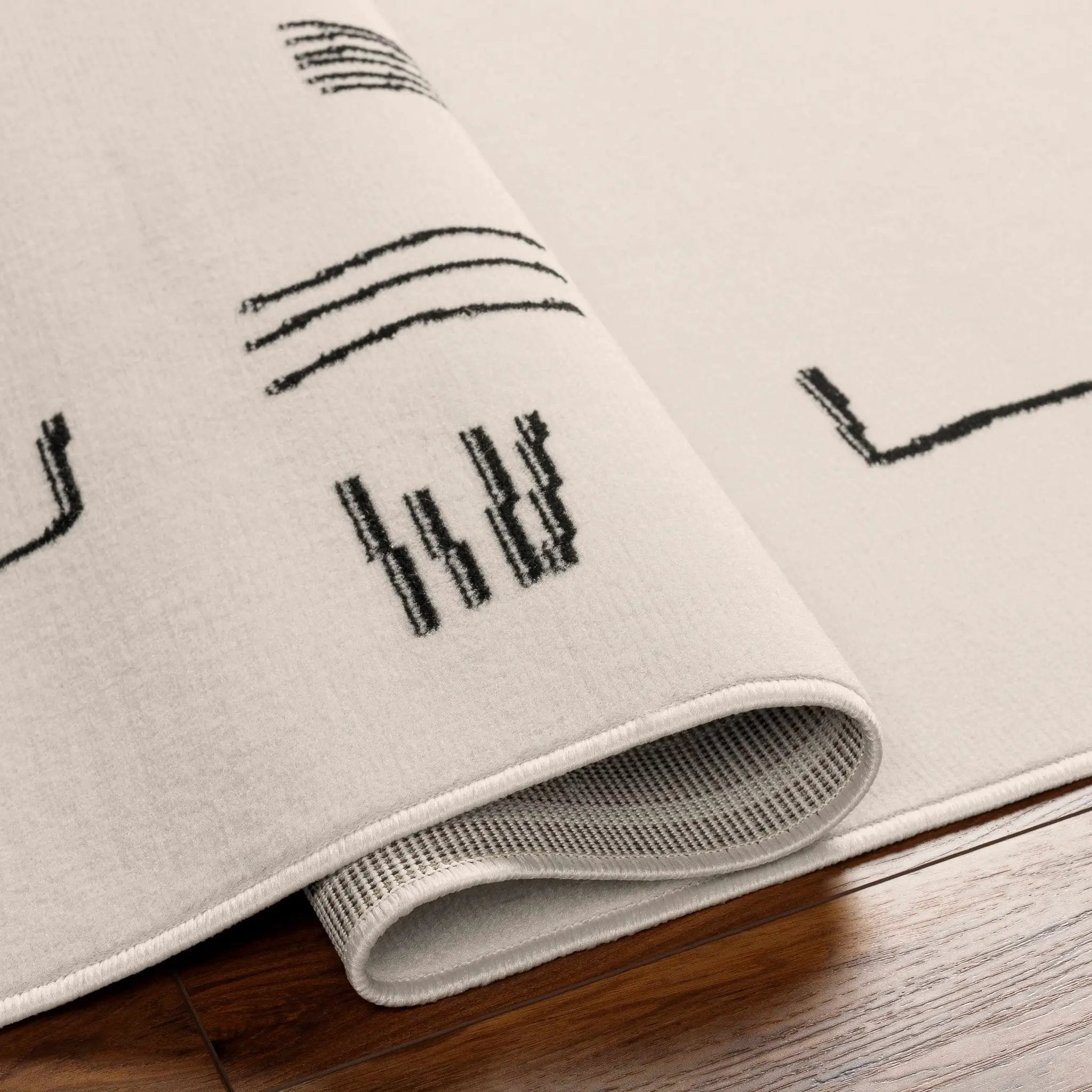 Zale Area Rug - Clearance by Boutique Rugs