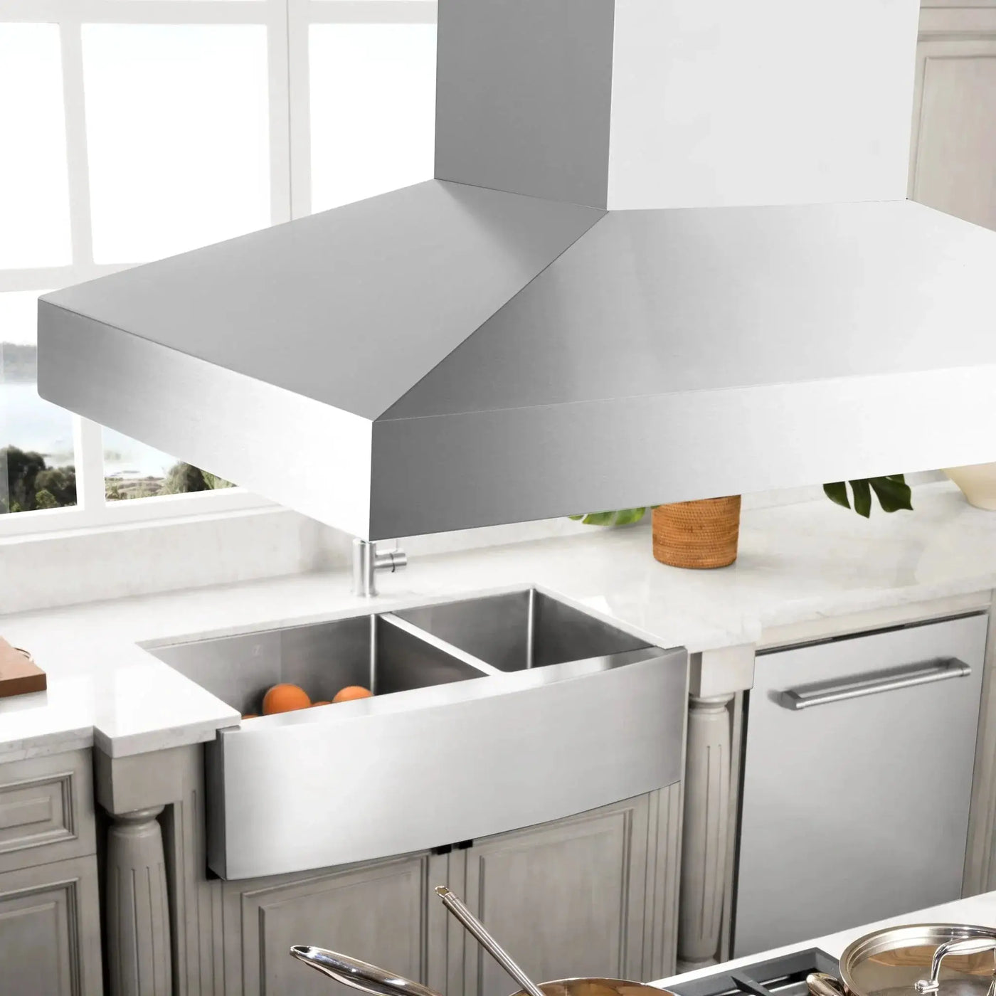 ZLINE CrownSound‚ Ducted Vent Island Mount Range Hood in Stainless Steel, Built-in Bluetooth Speakers, KL3iCRN-BT by Farmhouse Kitchen and Bath