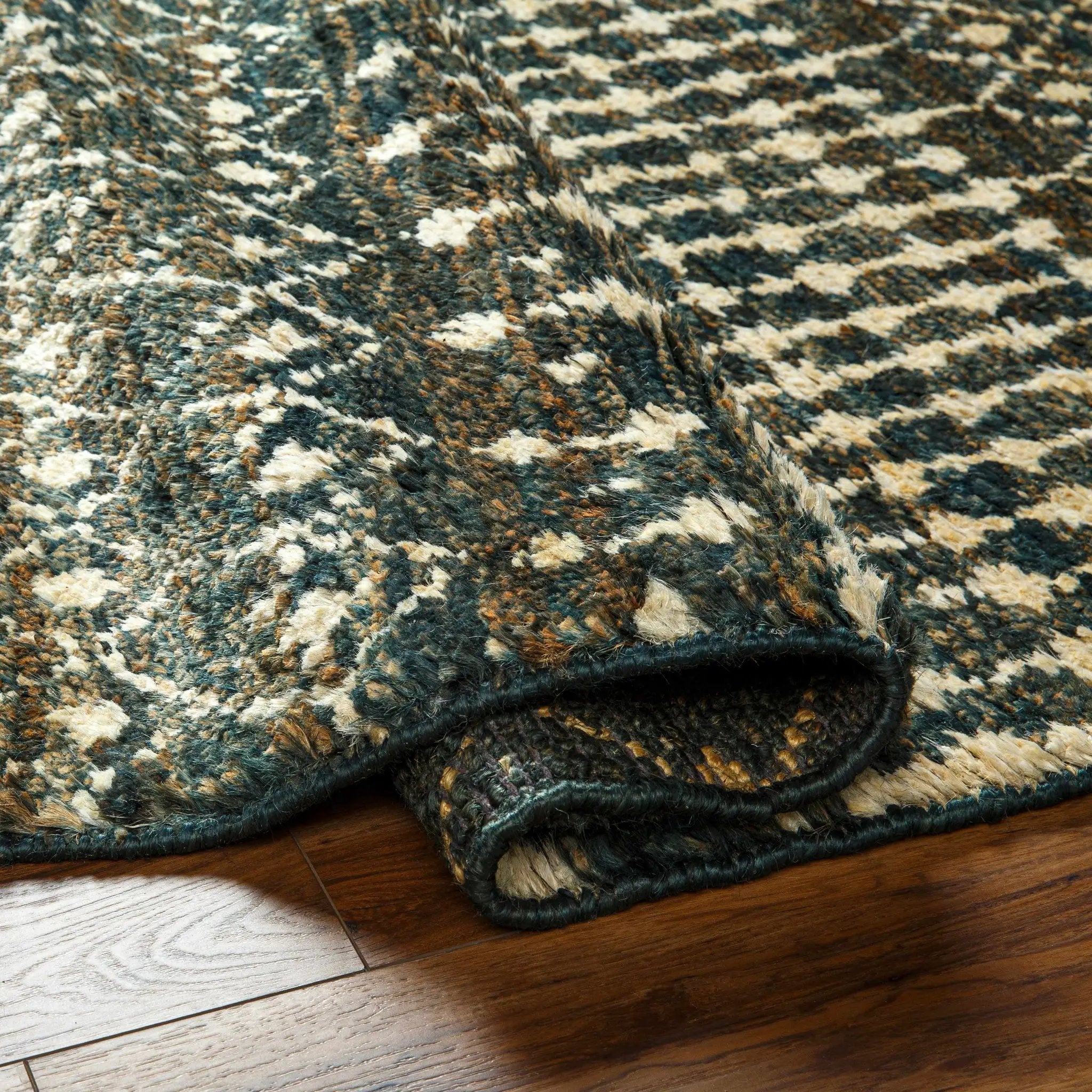 Aziz Area Rug - Clearance by Boutique Rugs